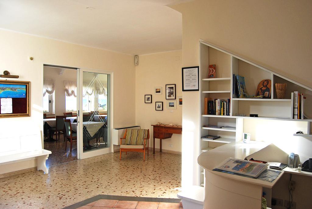 Villa Del Sole Terracina Exterior foto